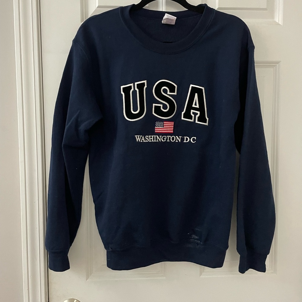 USA crewneck
